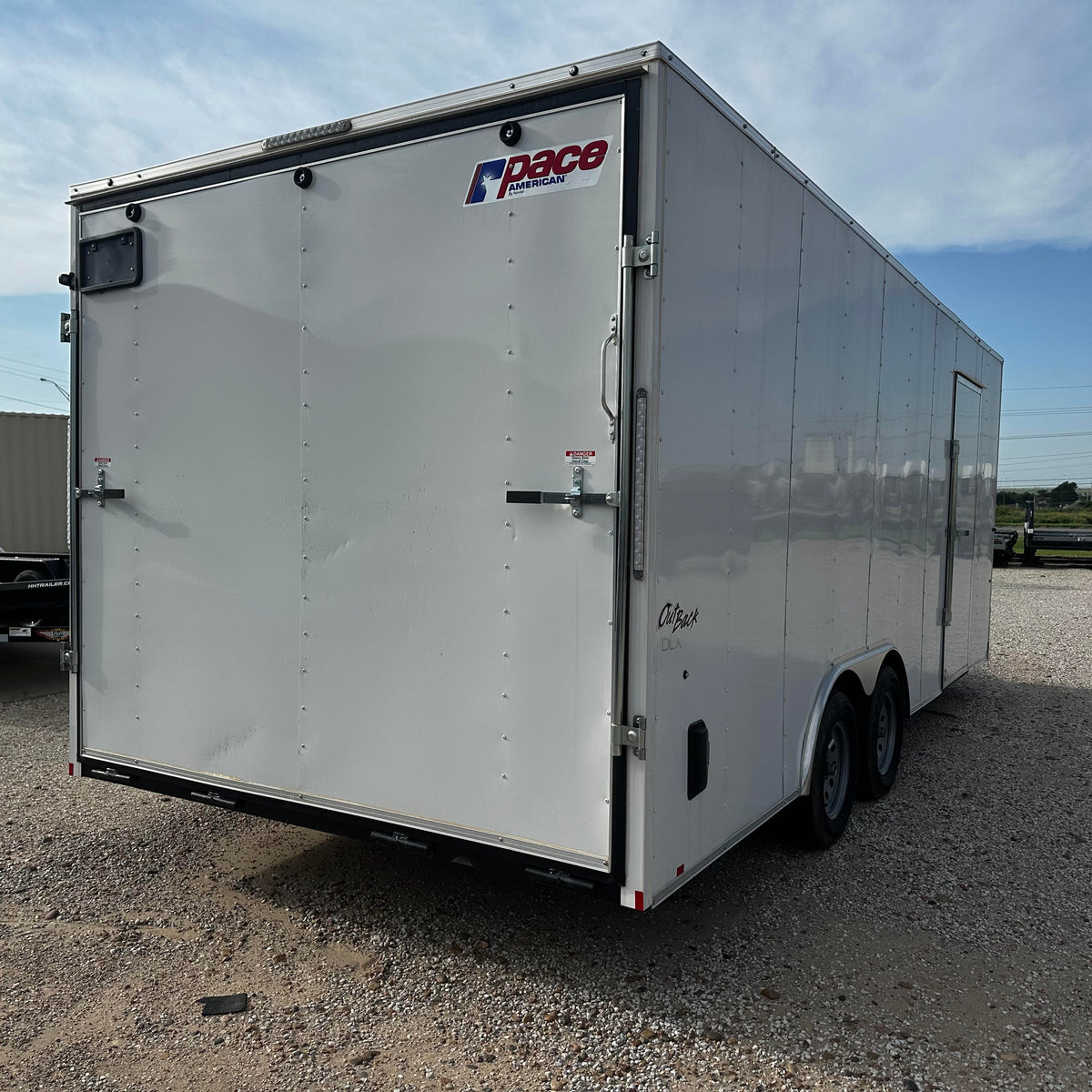 2024 PACE AMERICAN 8.5' X 20' FLAT TOP V-NOSE CARGO